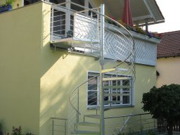 Spindeltreppe aussen-025